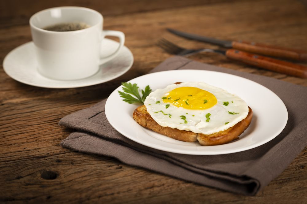 Breakfast with fried egg toast.