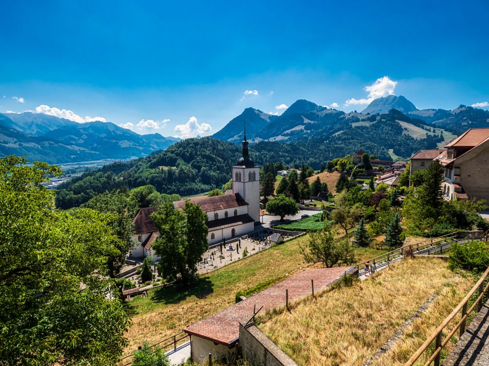 Alpine Swiss Village. Comfort and tranquility.