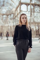 elegant woman walking in Crystal Palace