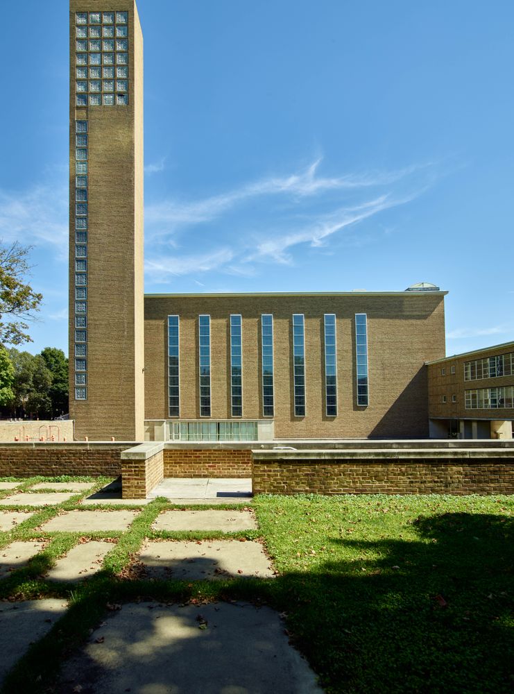 First Christian Church, Columbus, Indiana