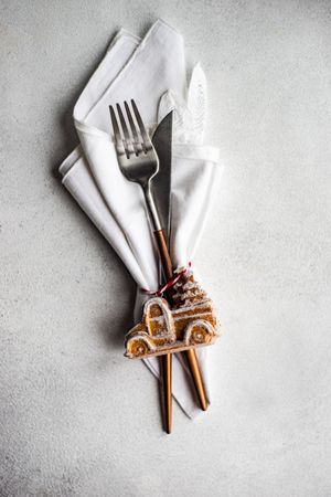 Cutlery with Christmas tree ornament