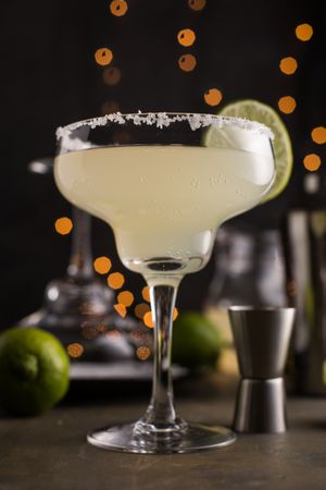 Preparing a margarita cocktail
