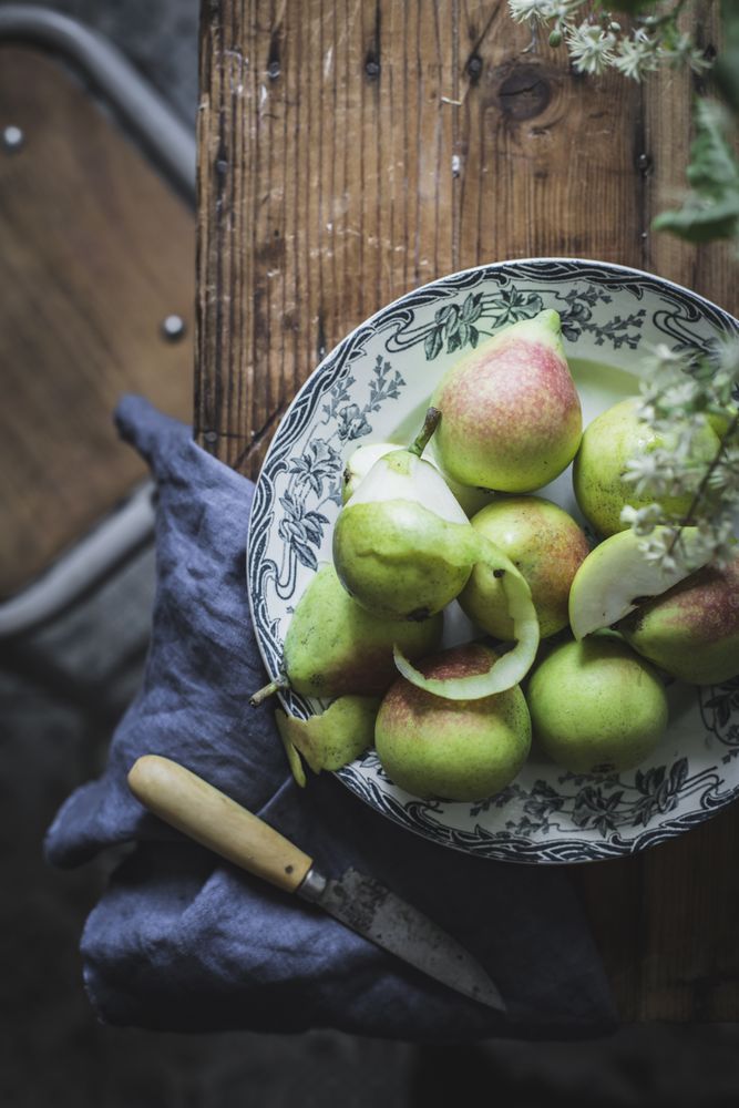 Juicy pears on plate