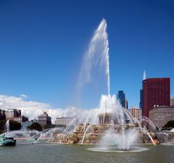 Clarence Buckingham Memorial Fountain by artist Marcel François Loyau