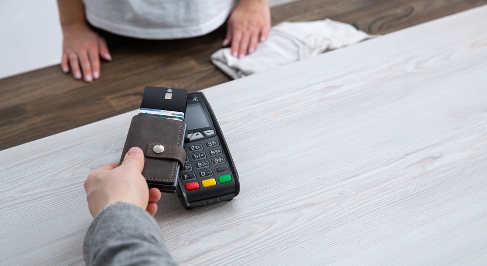 Contactless Payment at Store