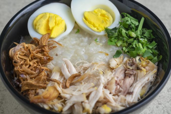 chicken porridge on bowl