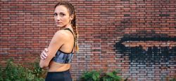 Sportswoman with boxer braids posing