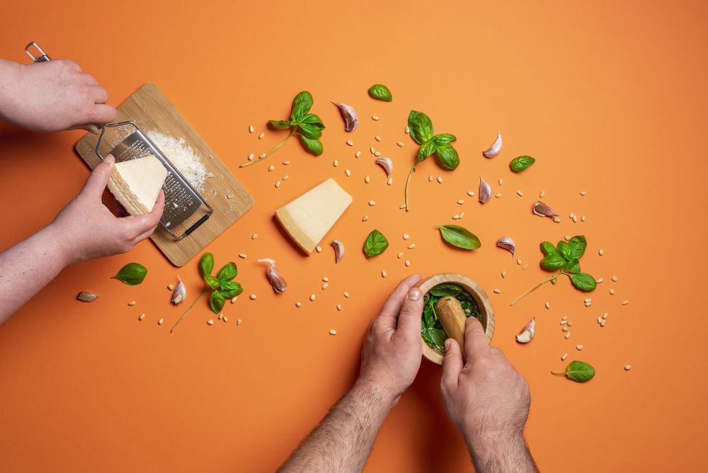 Making pesto sauce from scratch